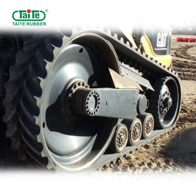 Хорошая цена. Прочные резиновые резины JCB TF18